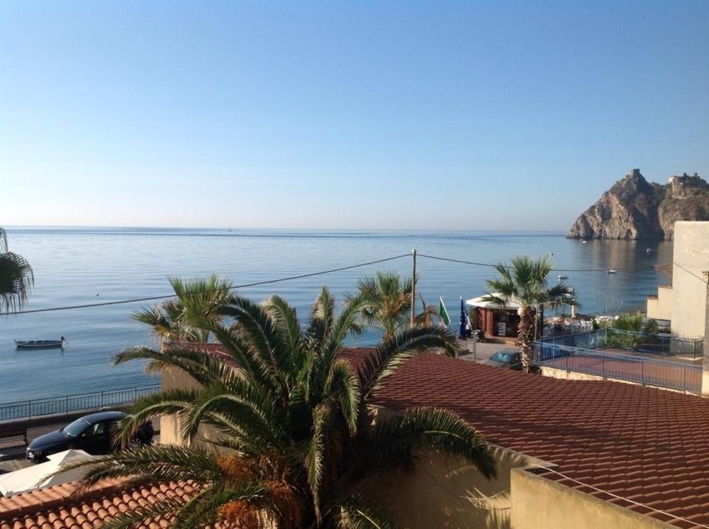 Hotel Pagano SantʼAlessio Siculo Extérieur photo